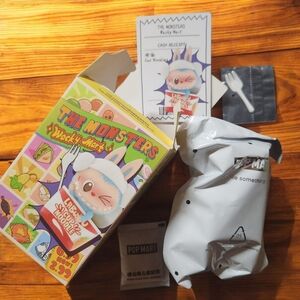 The Monsters Wacky Mart Collectible Cup O Noodle Labubu NIP